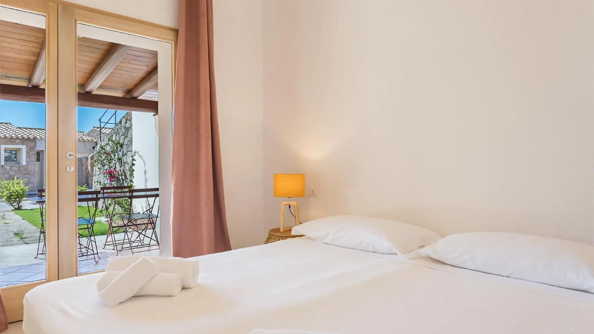 Suite Dreams Tertenia 0*,