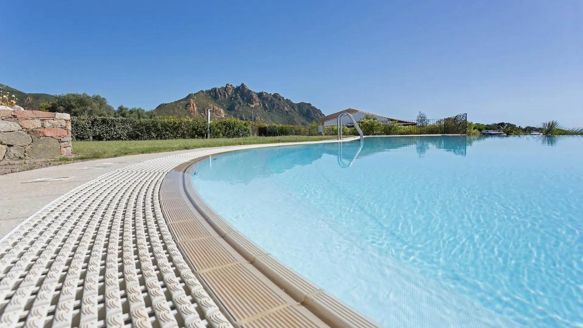 Suite Dreams Tertenia Holiday home
